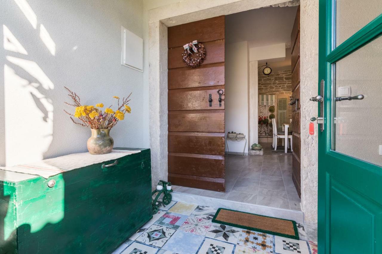 Apartment Nostalgija, Benkovac Ngoại thất bức ảnh