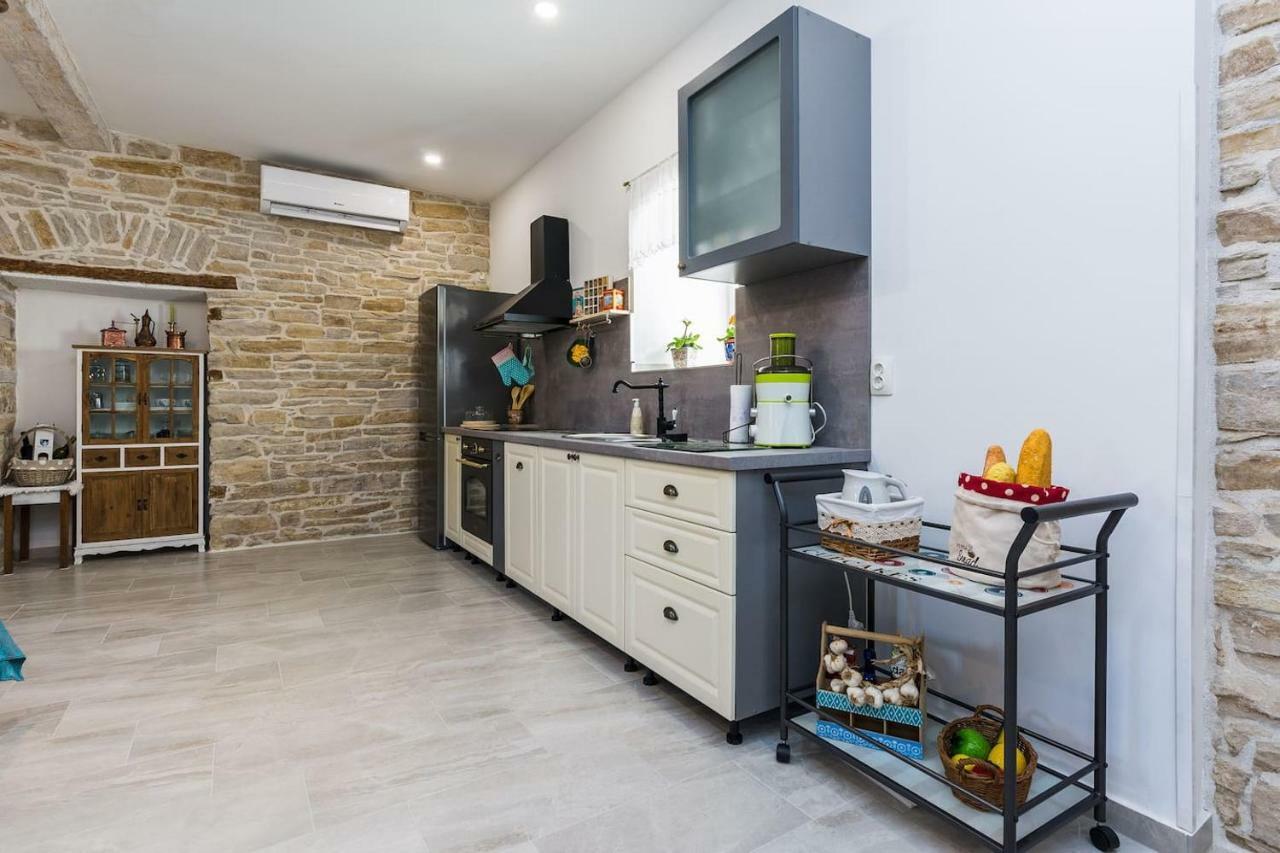 Apartment Nostalgija, Benkovac Ngoại thất bức ảnh